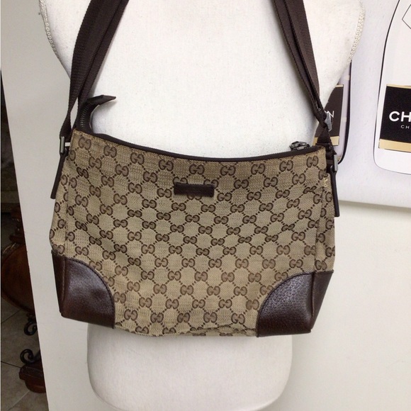 Gucci Handbags - Brown Authentic Gucci Logo Handbag